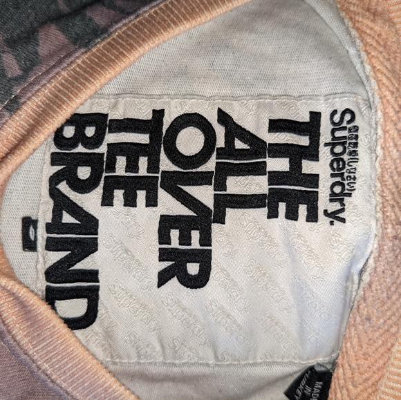 Superdry Summer Tshirt - Picture 3 of 4